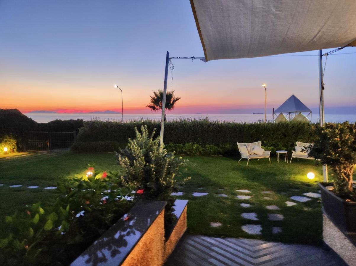 Appartamenti Vacanze Villa Meo Villafranca Tirrena Zewnętrze zdjęcie