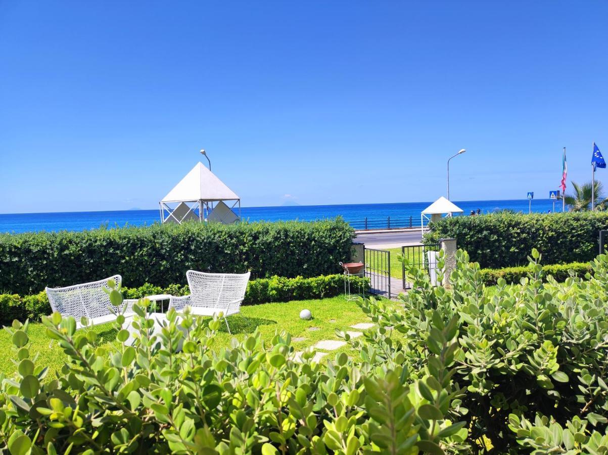 Appartamenti Vacanze Villa Meo Villafranca Tirrena Zewnętrze zdjęcie
