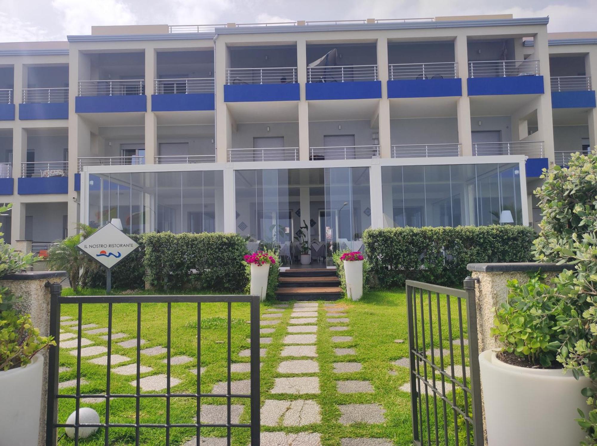 Appartamenti Vacanze Villa Meo Villafranca Tirrena Zewnętrze zdjęcie