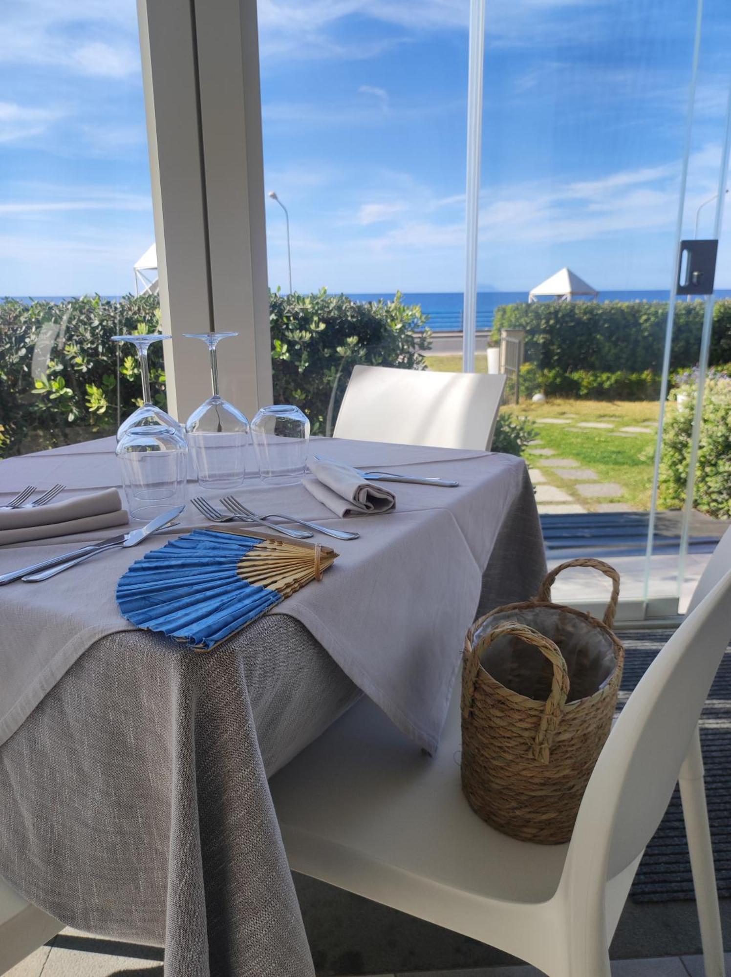 Appartamenti Vacanze Villa Meo Villafranca Tirrena Zewnętrze zdjęcie