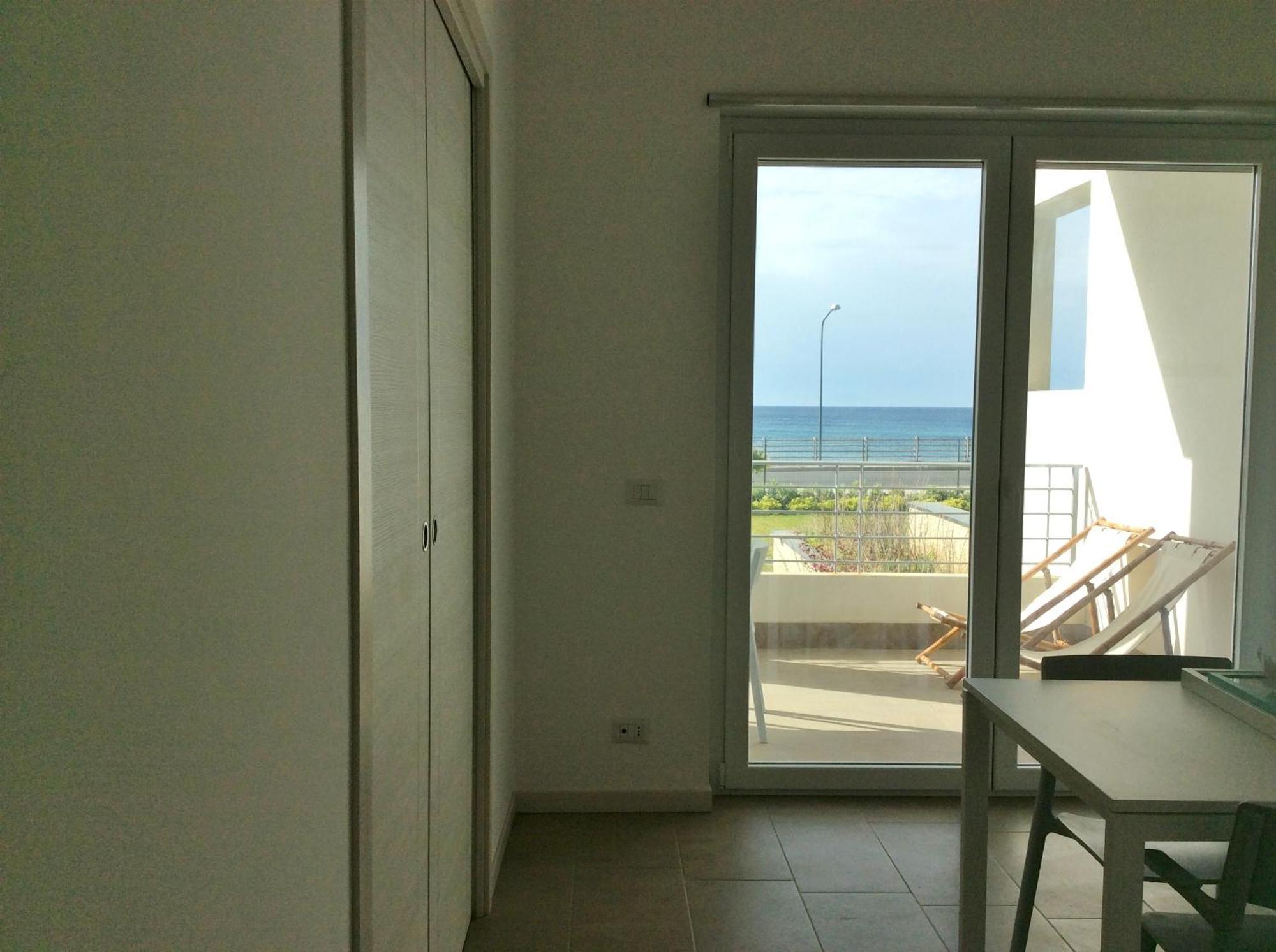 Appartamenti Vacanze Villa Meo Villafranca Tirrena Zewnętrze zdjęcie